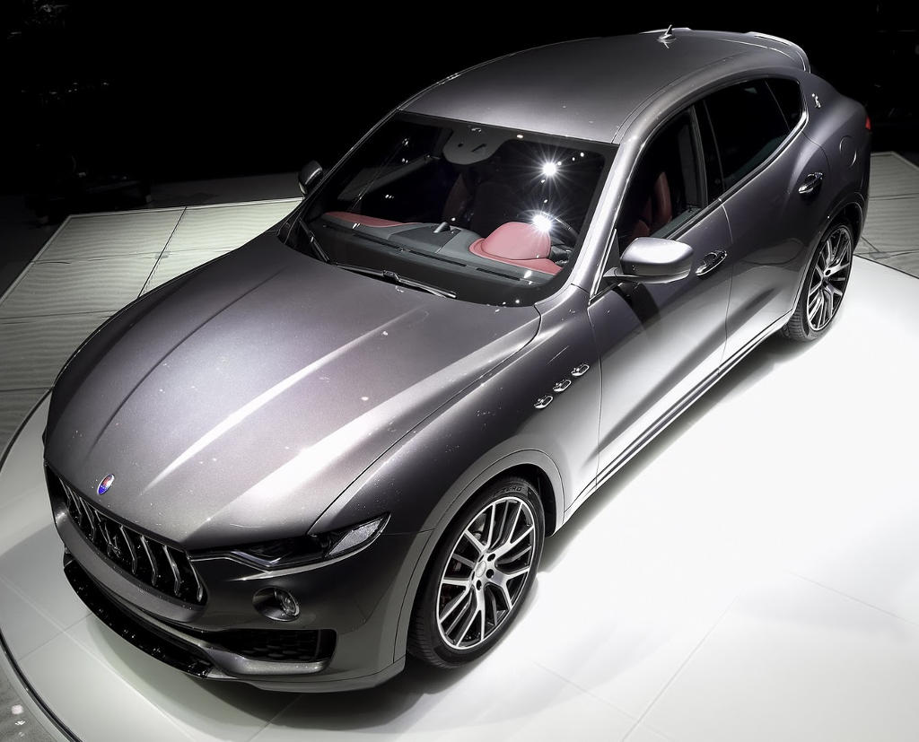 Представлен кроссовер Maserati Levante (фото, цена, видео)
