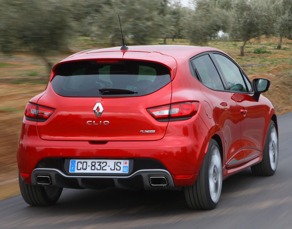 Цены на «заряженный» хетчбэк Renault Clio R.S. 2014