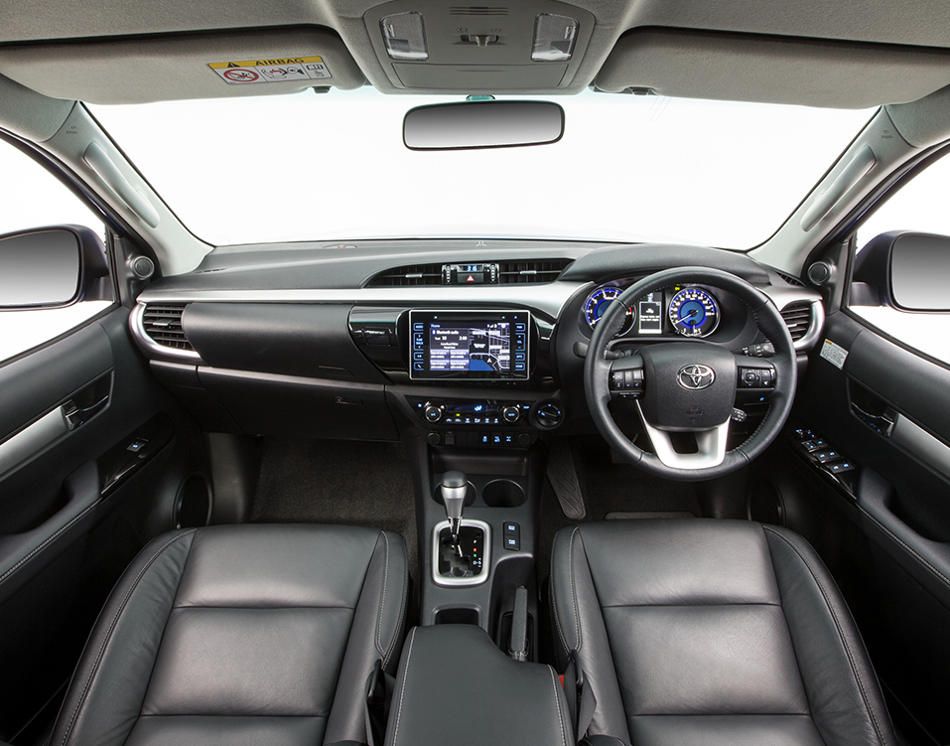 Представлен новый Toyota Fortuner 2016 (фото, цена)