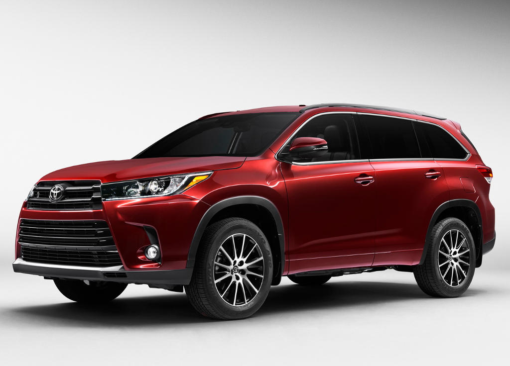 Рассекречен рестайлинговый Toyota Highlander 2017 (фото, цена)