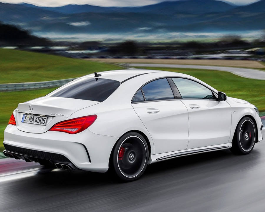 Подробности о новом Mercedes CLA 45 AMG 2014