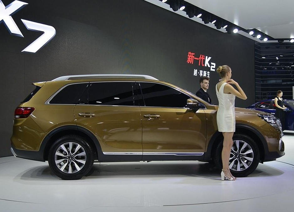 В Китае показали новый кроссовер Kia KX7 (фото, цена)