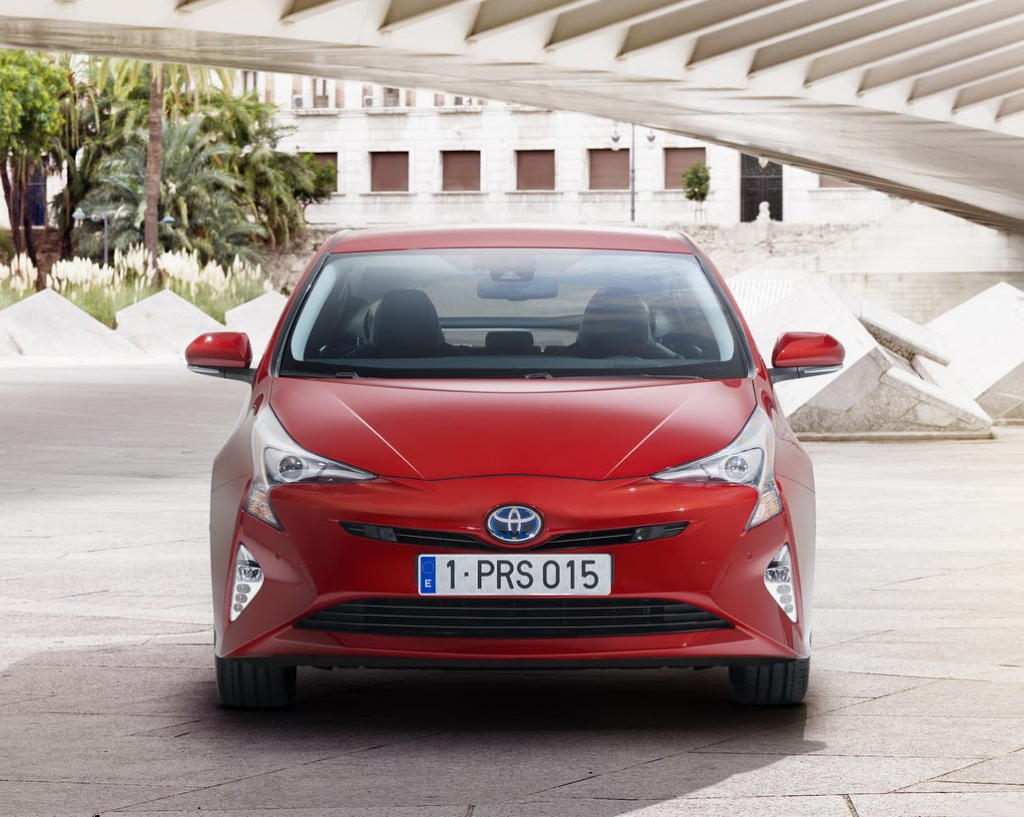 Рассекречен новый Toyota Prius 2016 (фото, цена)