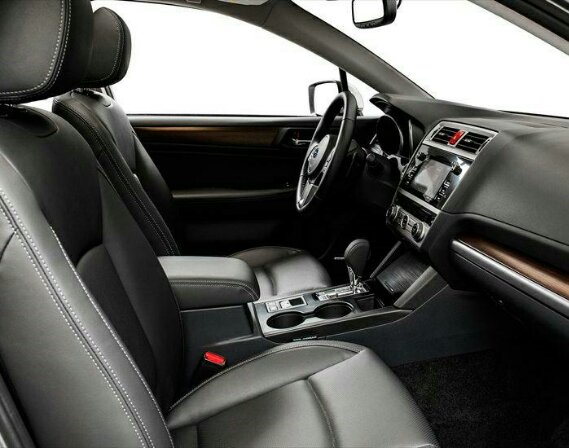 Седан Subaru Legacy 2015 модельного года