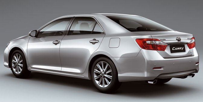 Обновленная Toyota Camry 2014 года в России