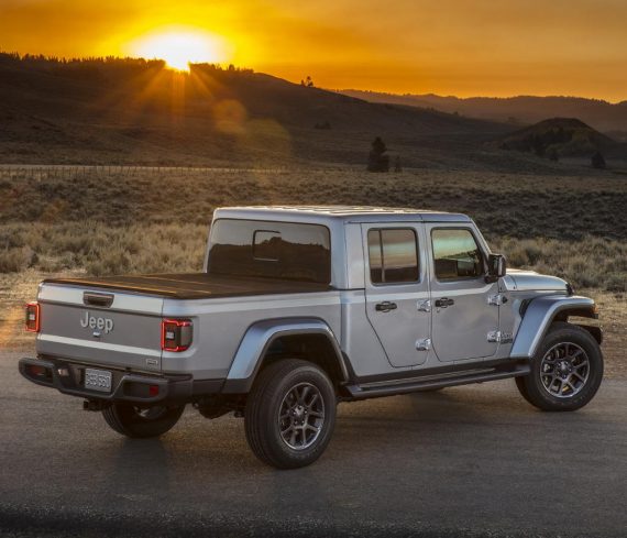 Новый крутой пикап Jeep Gladiator (фото, характеристики, видео)