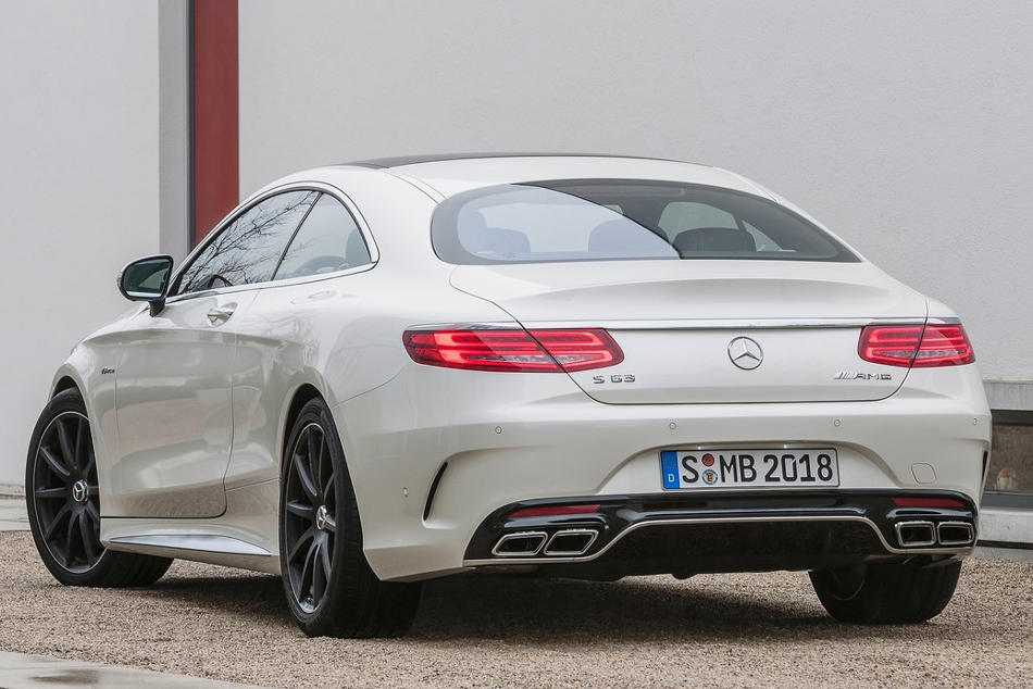 «Заряженное» купе Mercedes S63 AMG Coupe 2015