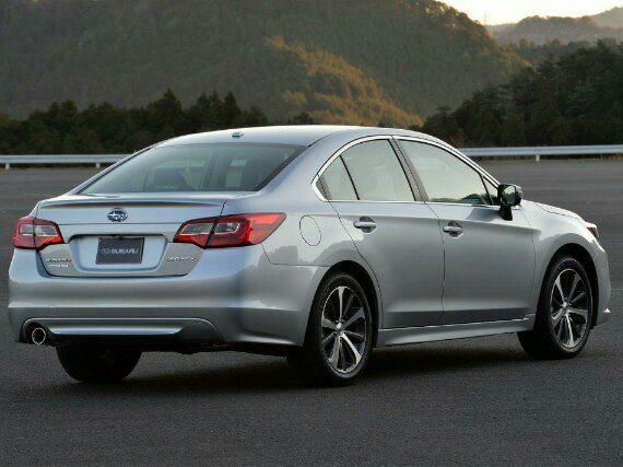 Седан Subaru Legacy 2015 модельного года