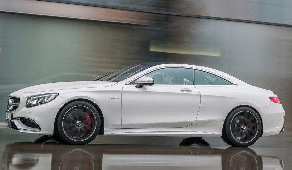 «Заряженное» купе Mercedes S63 AMG Coupe 2015