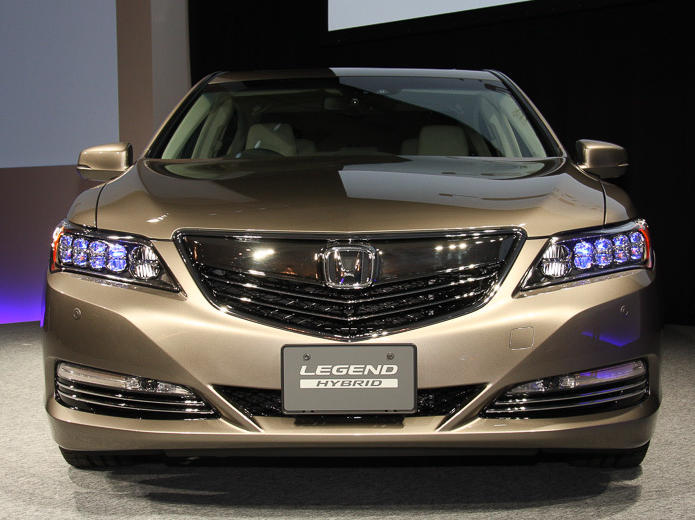Обновленный седан Honda Legend 2015