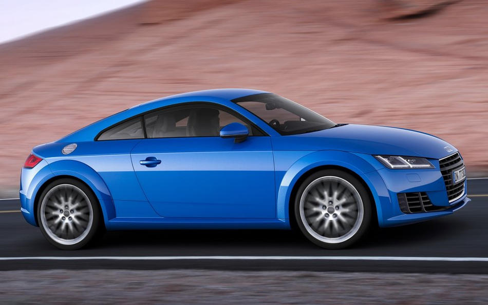 Новая Audi TT Coupe 2015 стала легче и мощнее