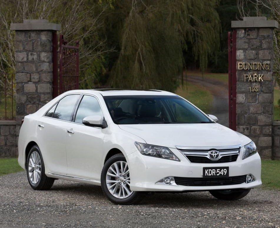 В Австралии показали новый Toyota Aurion 2016 (цена, фото)