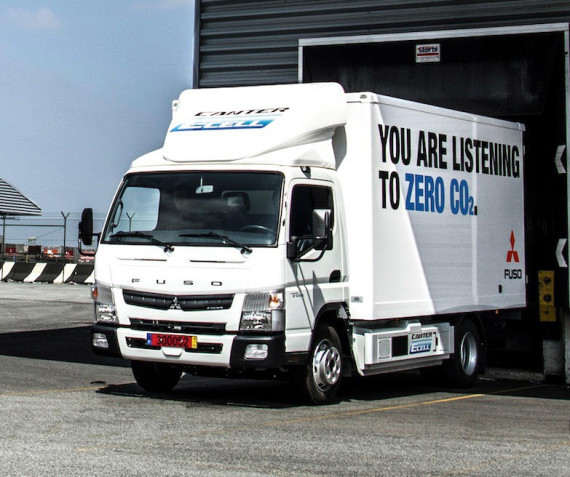 Электрический грузовик Mitsubishi Canter E-Cell (фото, видео)