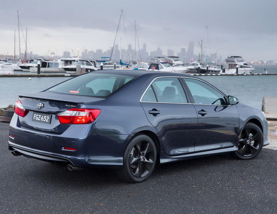 В Австралии показали новый Toyota Aurion 2016 (цена, фото)