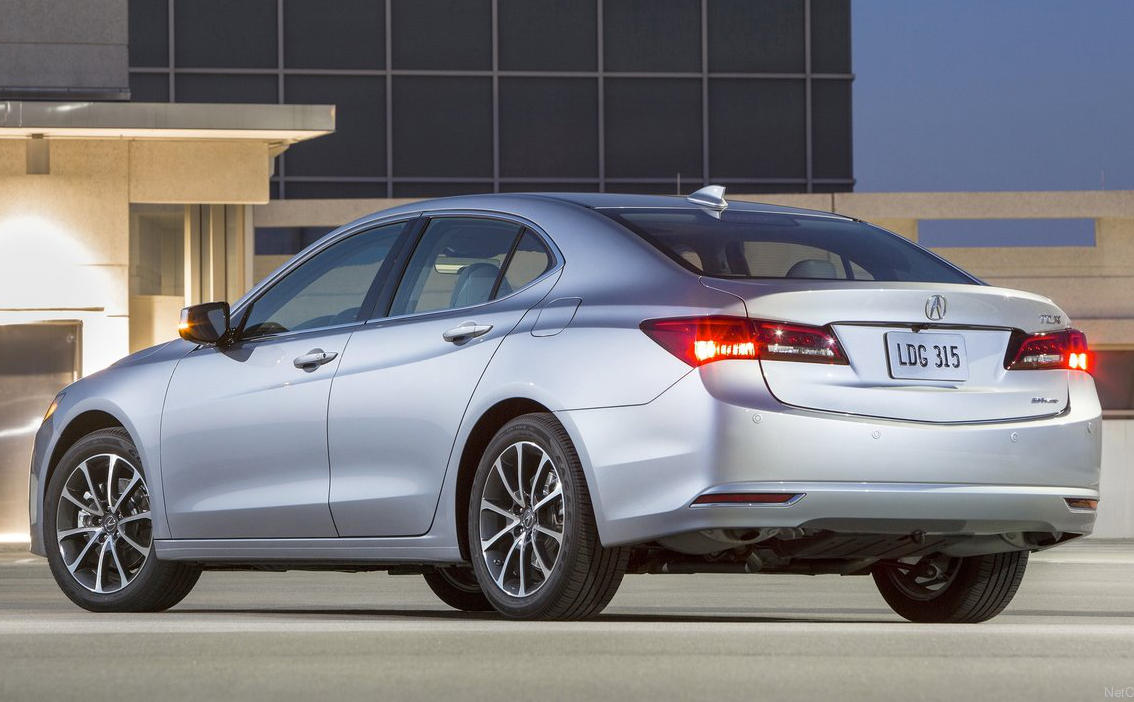 Цены на новый седан Acura TLX 2015 в России