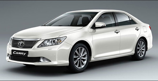 Седан Toyota Camry 2012