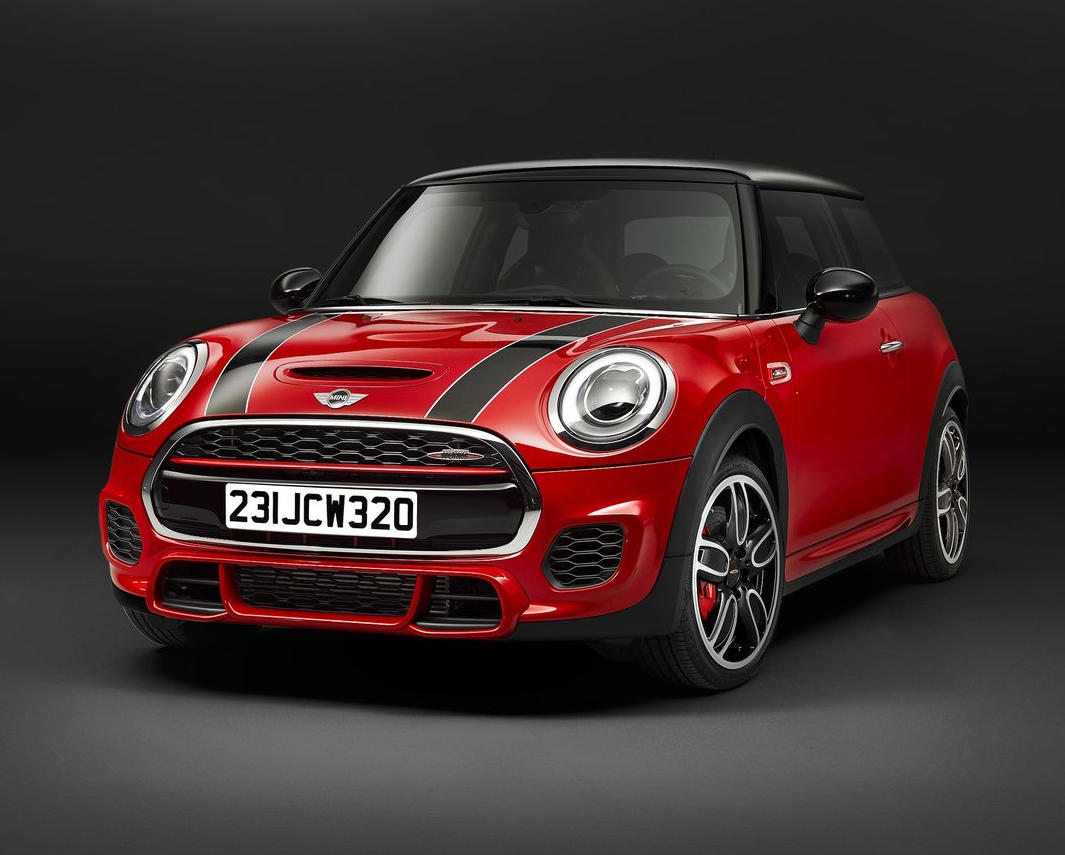 «Заряженный» Mini Cooper John Cooper Works 2015 (цена, фото)