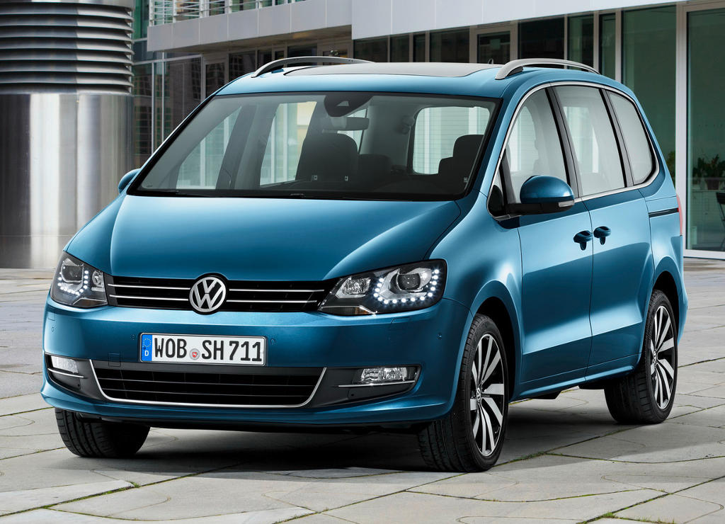 Рестайлинговый минивэн Volkswagen Sharan 2016 (фото, цена)