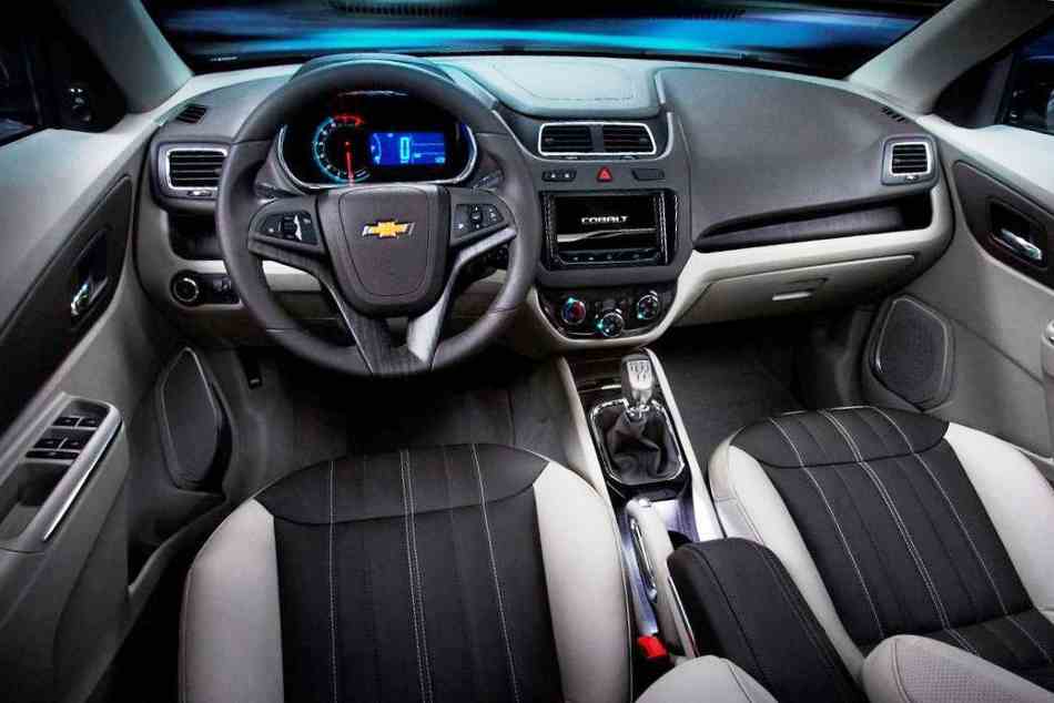 Новый седан Chevrolet Cobalt 2013 в России