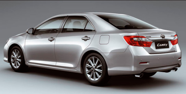 Седан Toyota Camry 2012