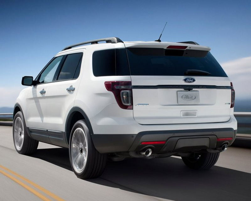 Цены на Ford Explorer Sport 2013 в России