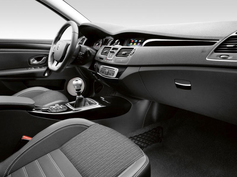 Renault Laguna 2014: цена, фото, характеристики