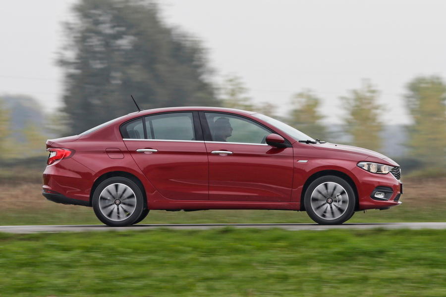 Новый седан Fiat Tipo 2016 (цена, фото)