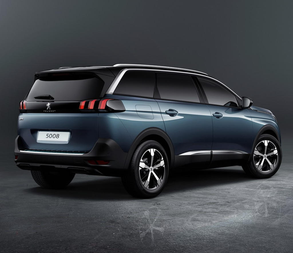 Новый Peugeot 5008 2017 (цена, фото, видео)