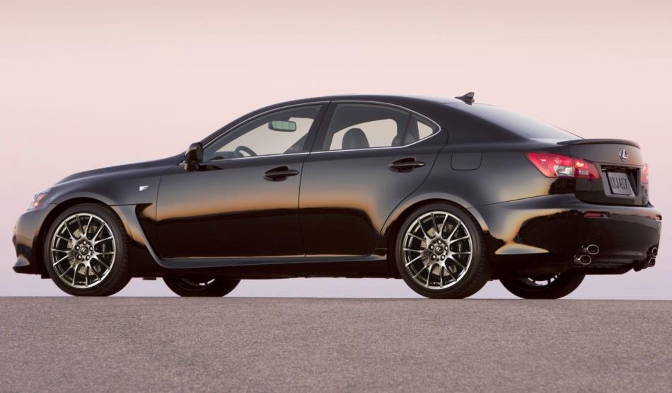 «Заряженный» Lexus IS F 2014 года