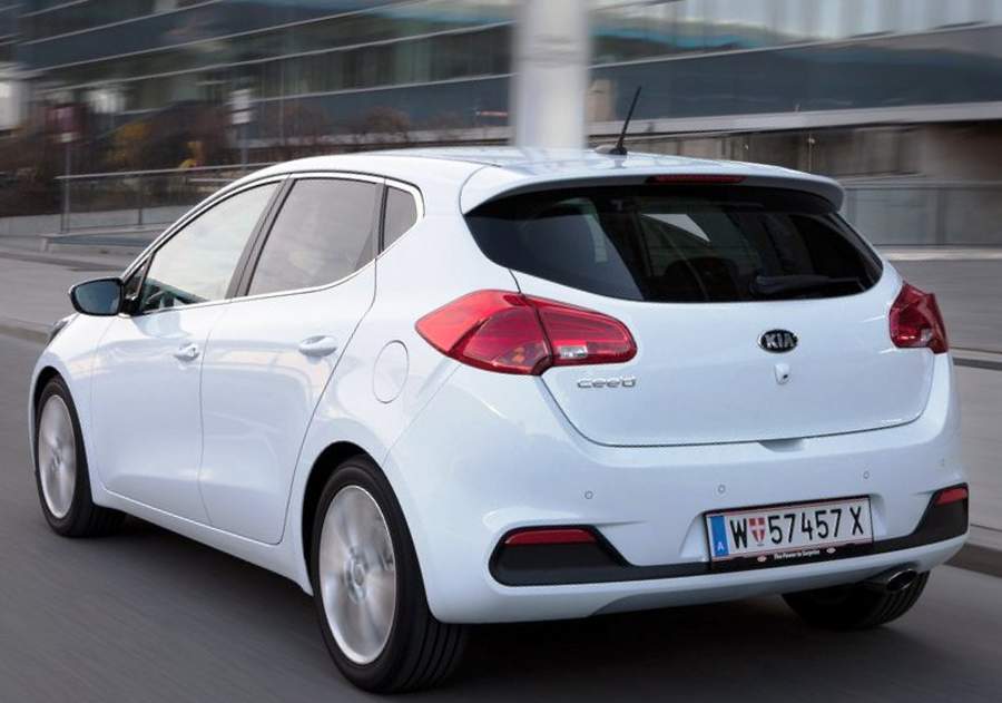 Цены на новый Kia Ceed 2012 в России