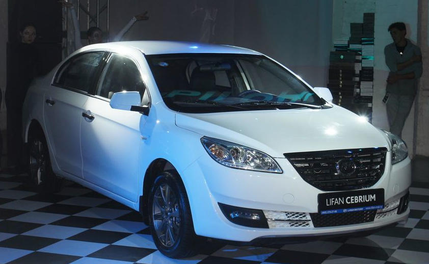 Названы комплектации и цены Lifan Cebrium 2014 — 2015