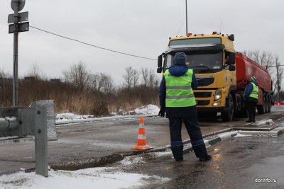 Графики работ передвижных постов весового контроля на дорогах Ленобласти переданы в ГИБДД