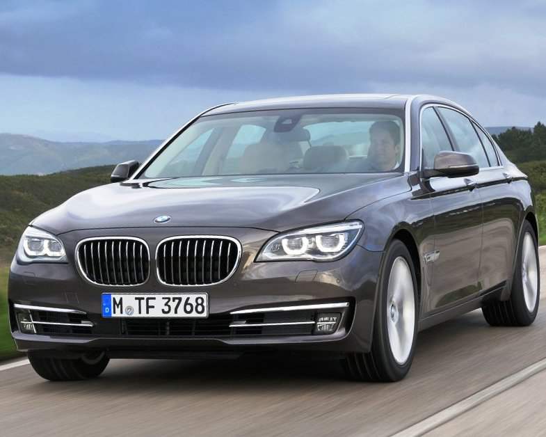 Седан BMW 7-Series 2013: фото, цена, характеристики