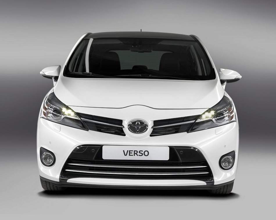 Toyota Verso 2013: цена, фото, характеристики