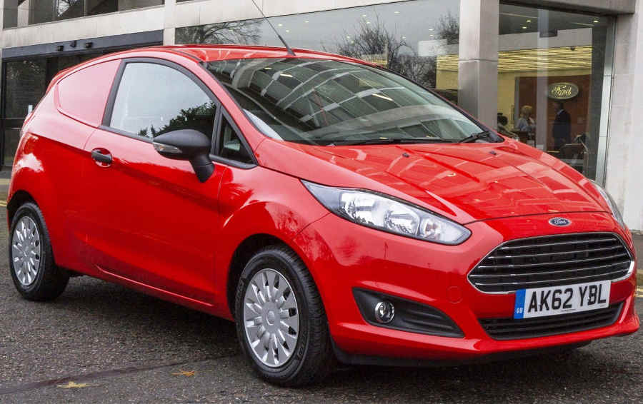 Фургон Ford Fiesta Van 2013 (фото, видео)