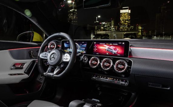 Новы спортивный Mercedes-AMG CLA 35 2019 – 2020 (фото, видео)