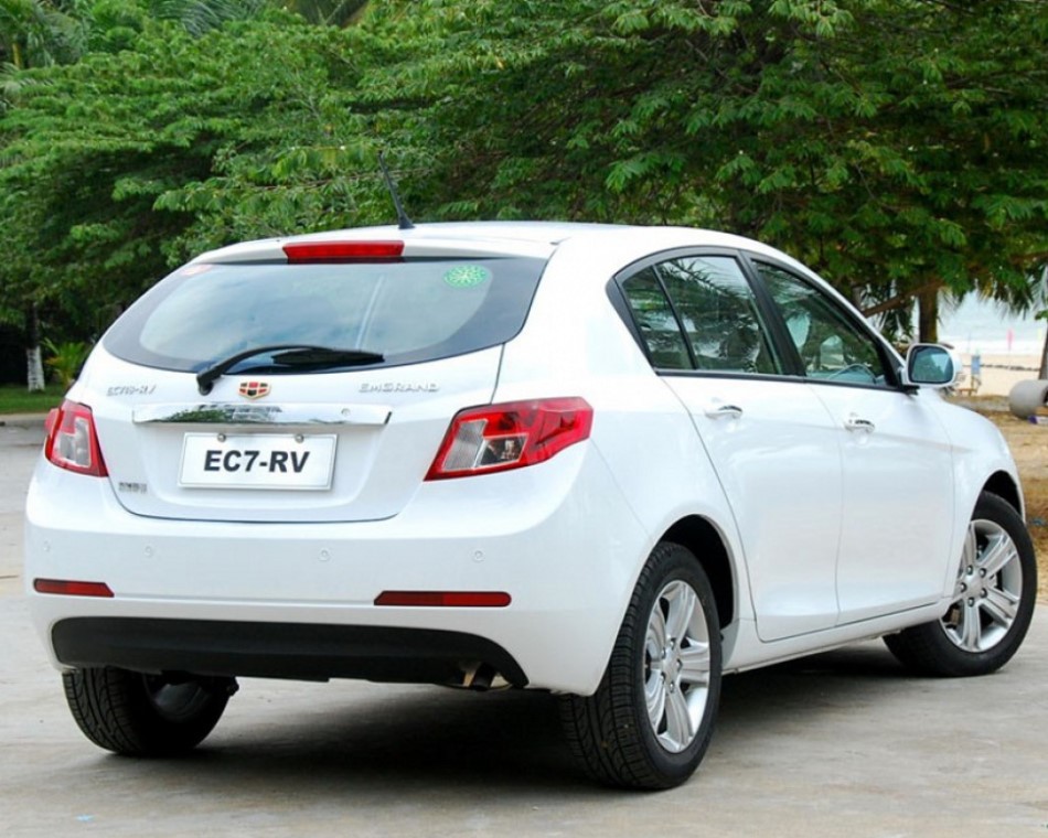 Geely Emgrand EC7 в России: цена, фото, характеристики