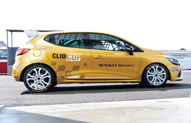 Гоночный Renault Clio Cup 2014