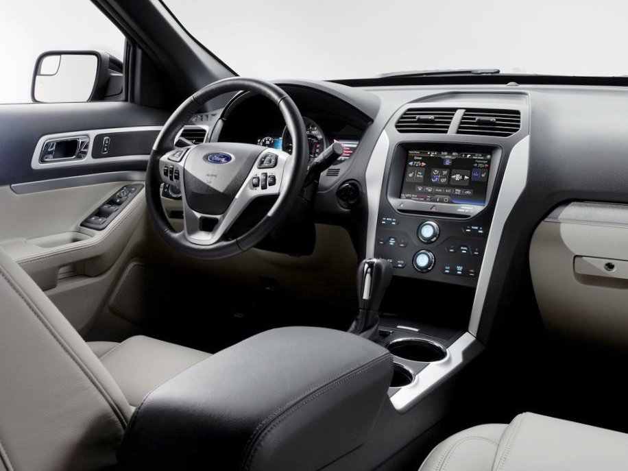 Ford Explorer 2012 в России: цены, фото, характеристики