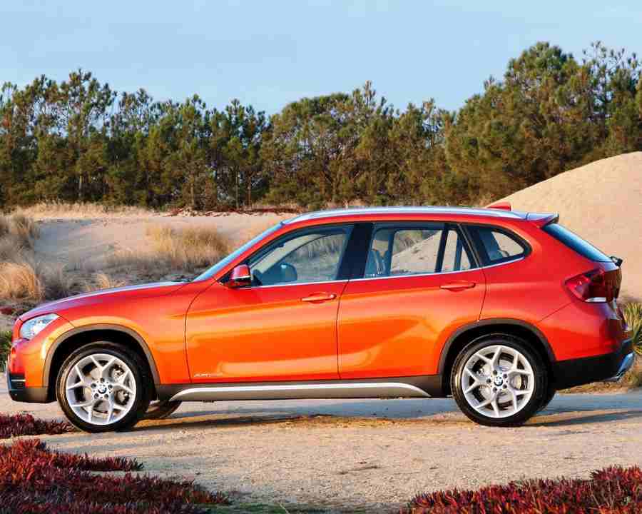 Кроссовер BMW X1 2013 в России: фото, характеристики