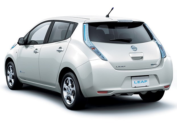 Nissan Leaf 2013: цена, фото, характеристики