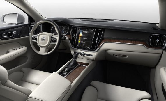 Новый Volvo S60 2019 модельного года (фото, цена, комплектации)