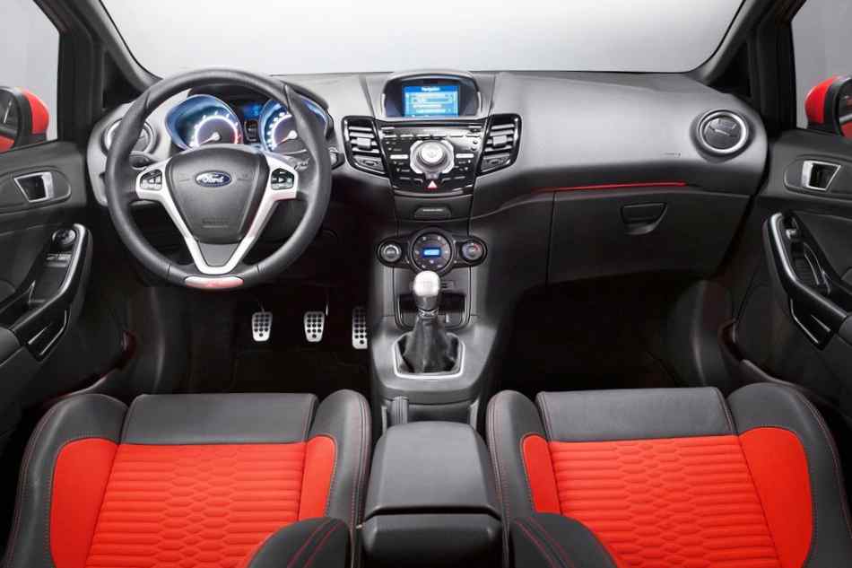 Новый хэтчбек Ford Fiesta ST 2013: характеристики, фото