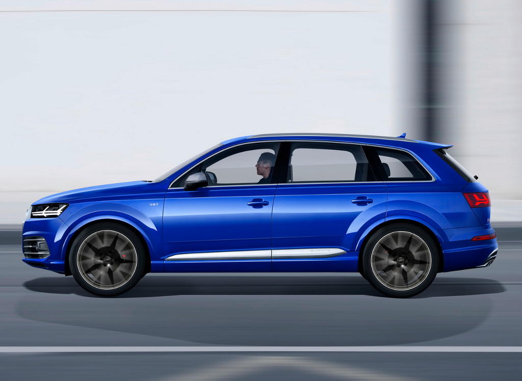 Самый мощный дизельный внедорожник Audi SQ7 TDI 2016–2017 (цена, фото)