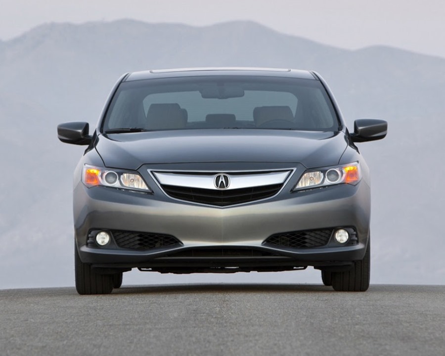 Седан Acura ILX 2014 года (цена, фото, характерстики)