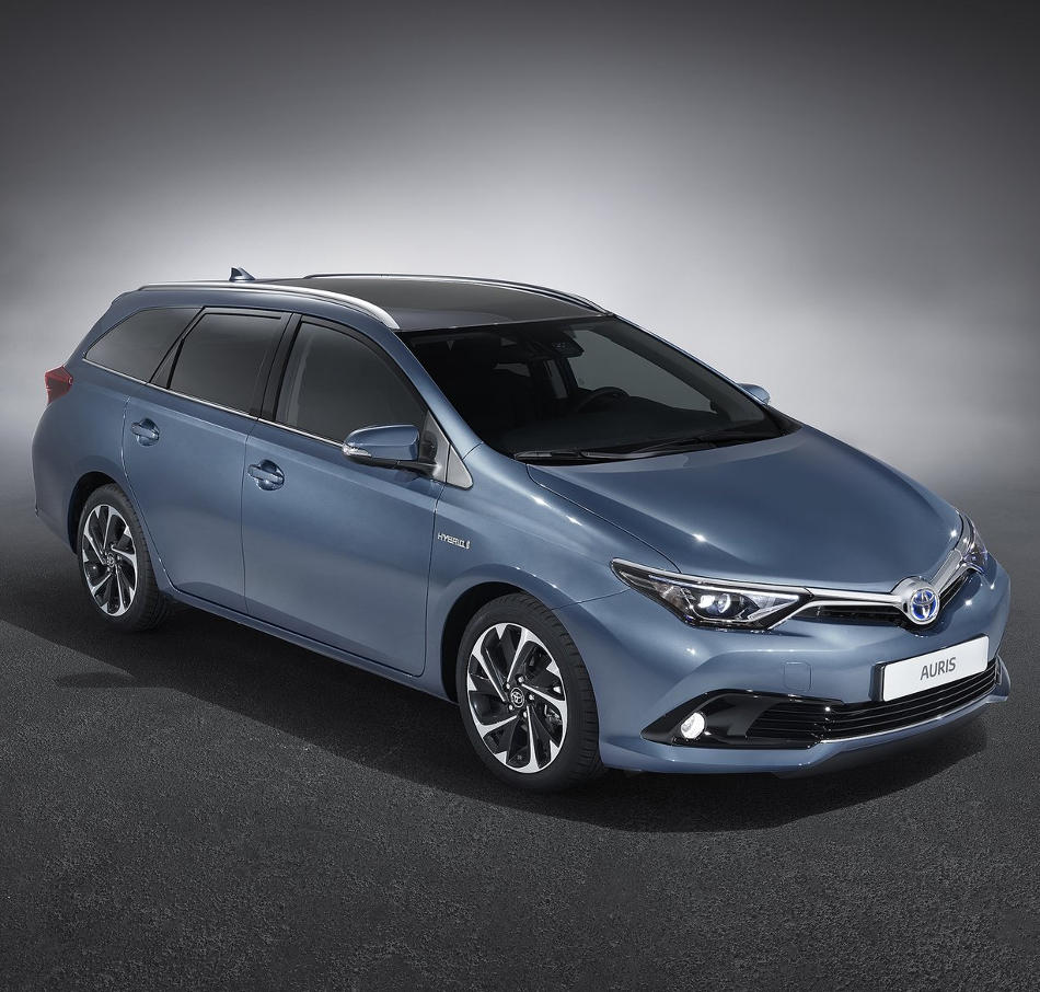 Новые хэтчбэк и универсал Toyota Auris 2016 (фото, видео)