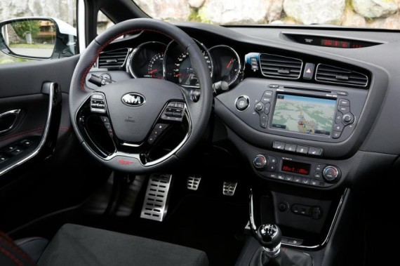 Kia Ceed GT 2014 и Pro Ceed GT 2014 в России