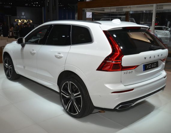 Новый Volvo XC60 2018 в России (фото, цена, видео)