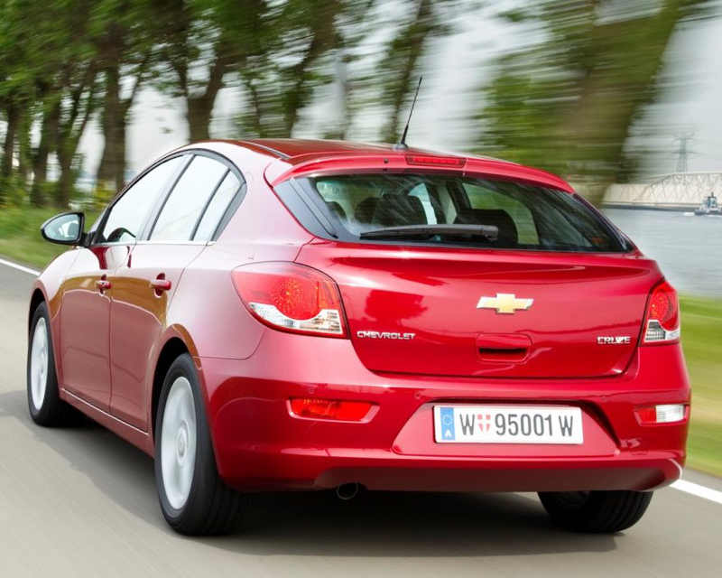 Chevrolet Cruze 2013: цена, фото, характеристики