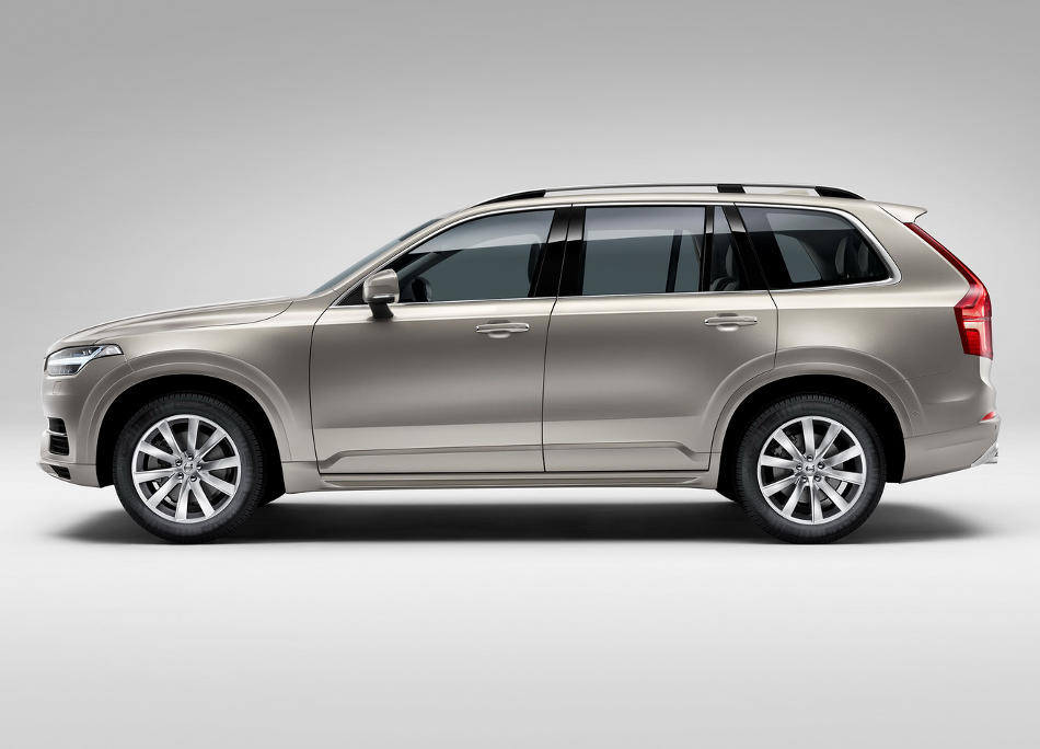 Российские цены на Volvo XC90 2015 будут начинаться от 2,83 млн. рублей.